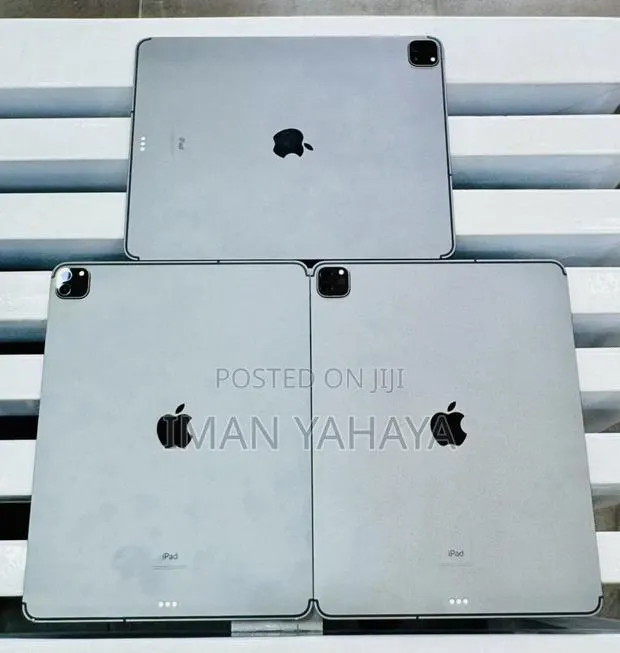 Apple iPad Pro 12.9 (2022) 256 GB · Photo 1