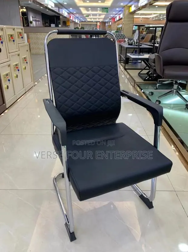 Ergonomic Office Chair /Conference Room Chair · Photo 1