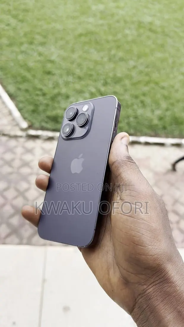 Apple iPhone 14 Pro 128 GB Purple · Photo 1