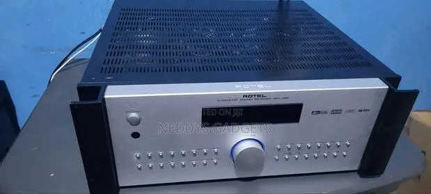 Rotel RSP-1066 7.2 Channel Home Theater Processor · Photo 1