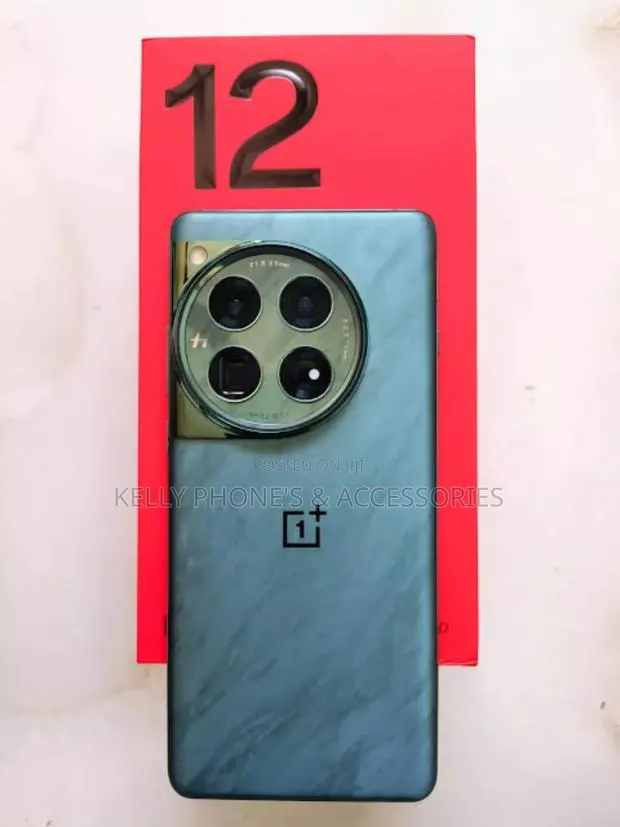 New OnePlus 12 512 GB Green · Photo 1