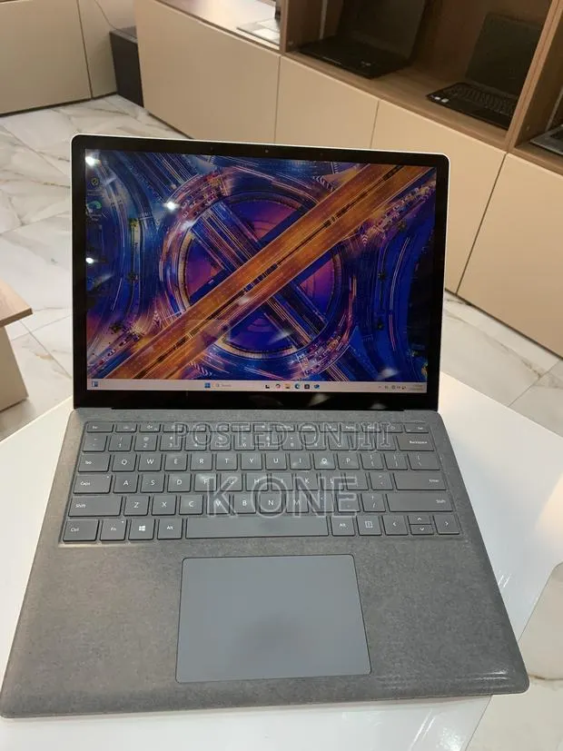 Laptop Microsoft Surface Laptop 3 16GB Intel Core i7 SSD 256GB · Photo 1