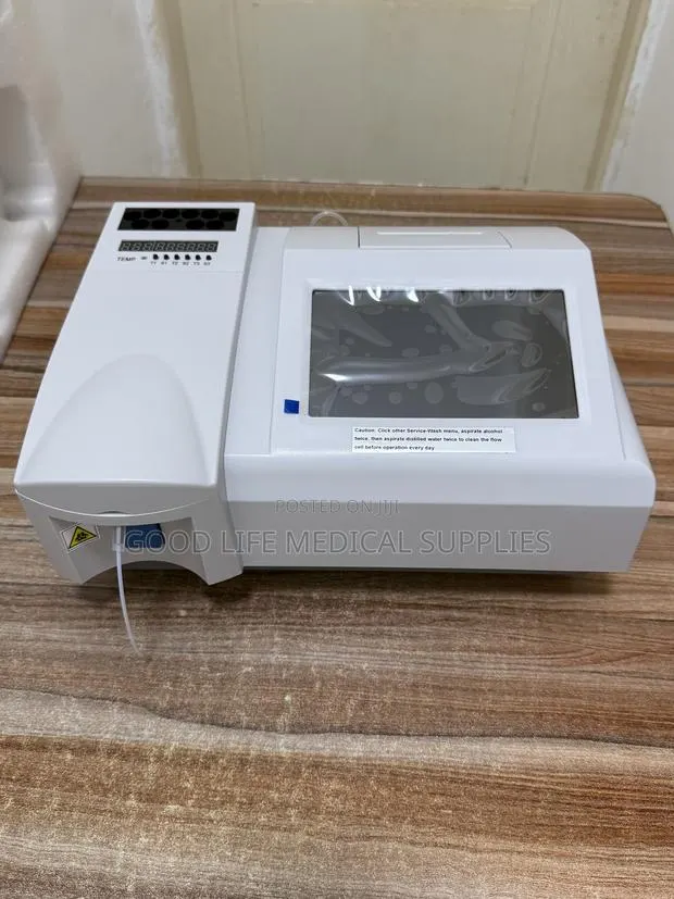 Chemistry Analyzer · Photo 1
