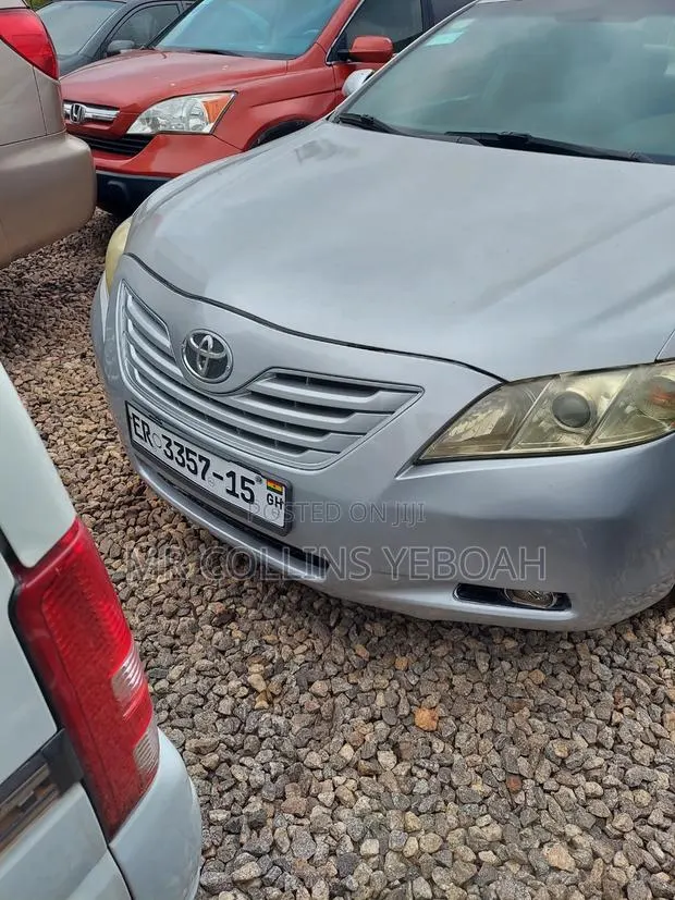 Toyota Camry 2.4 CE 2008 Silver · Photo 1