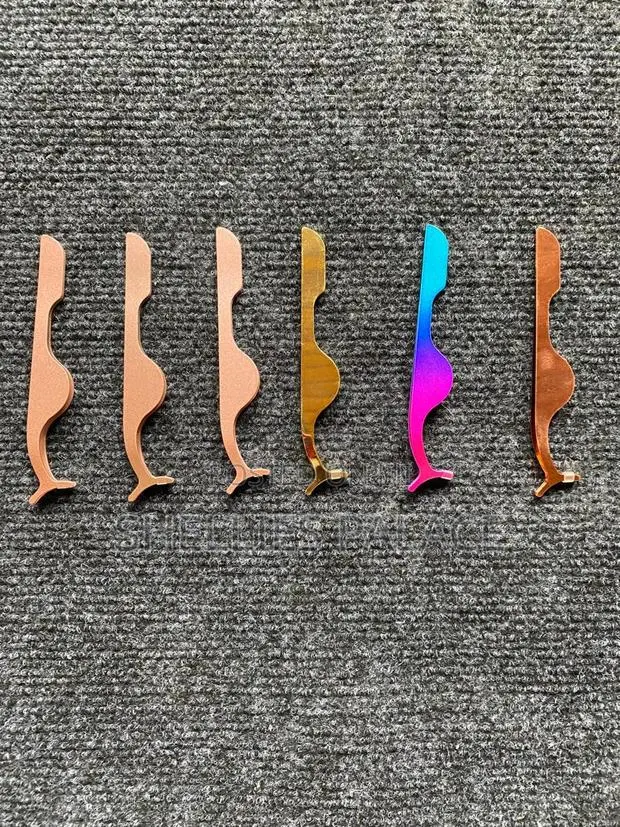 Eyelash Clip Stainless Steel Makeup Forceps Tools · Photo 1