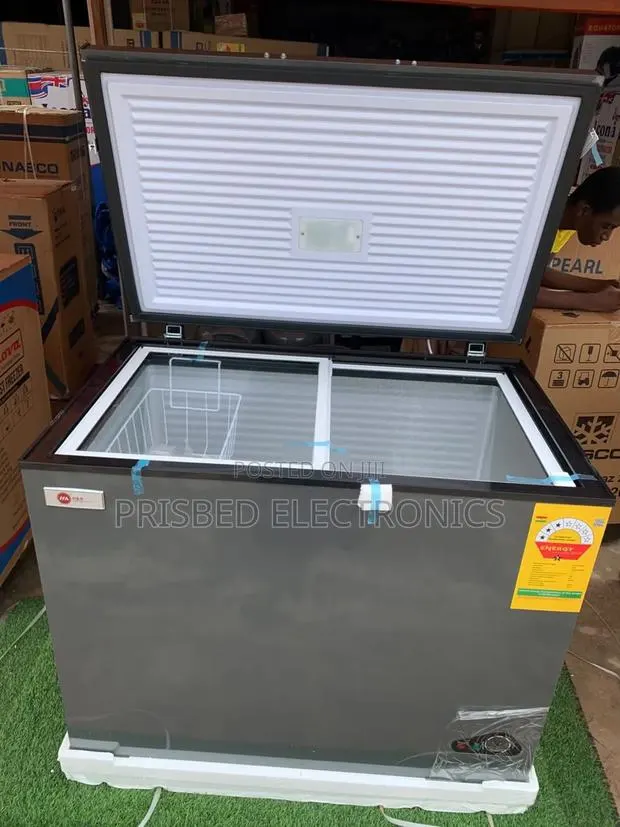 H a Durable Chest Freezer 292 Litres · Photo 1