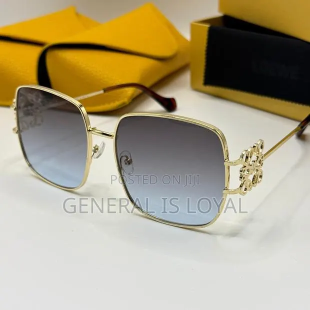 Loewe Women Glasses · Photo 1