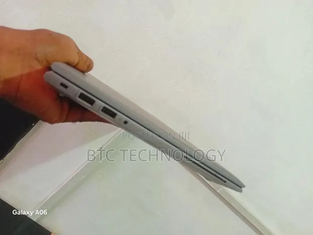 Laptop HP ZBook Firefly 14 G7 32GB Intel Core i7 SSD 1T · Photo 1