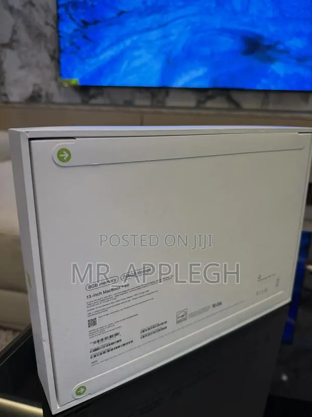 New Laptop Apple MacBook Neo 2026 8GB Apple M1 SSD 256GB · Photo 1