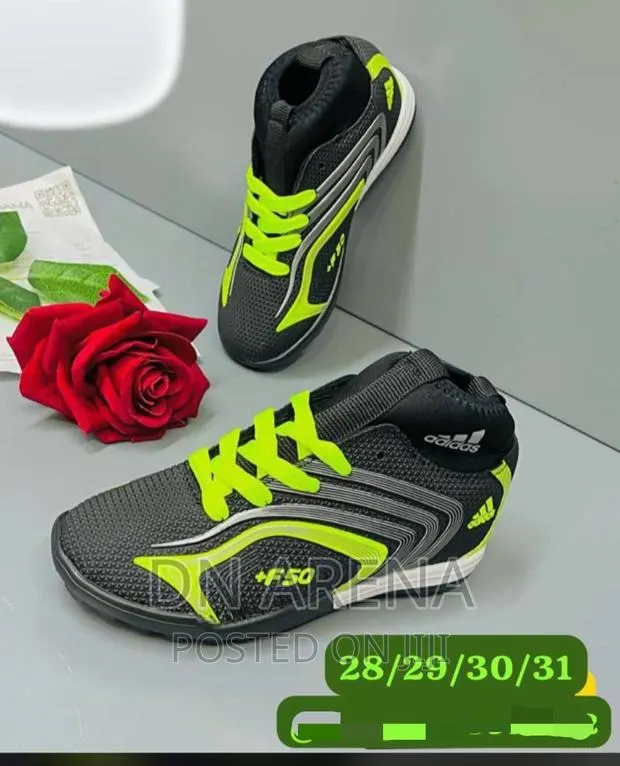 Unisex Sports Sneakers · Photo 2