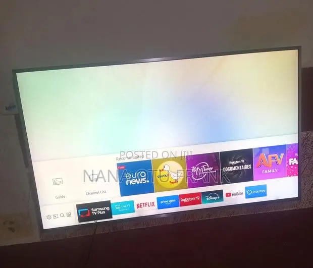 Samsung 50 Inches Series 6 Smart With Thin Factory Line 4k Display · Photo 1