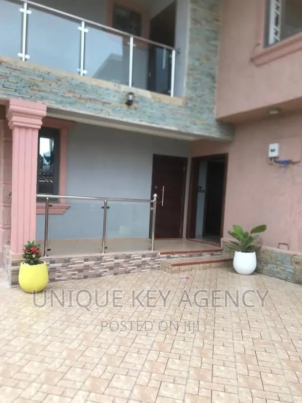 3bdrm House in Unique Key Agency, Tesano for rent · Photo 1