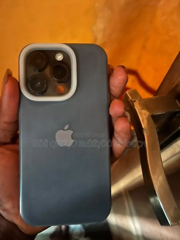 Apple iPhone 14 Pro 128 GB Black · Photo 1
