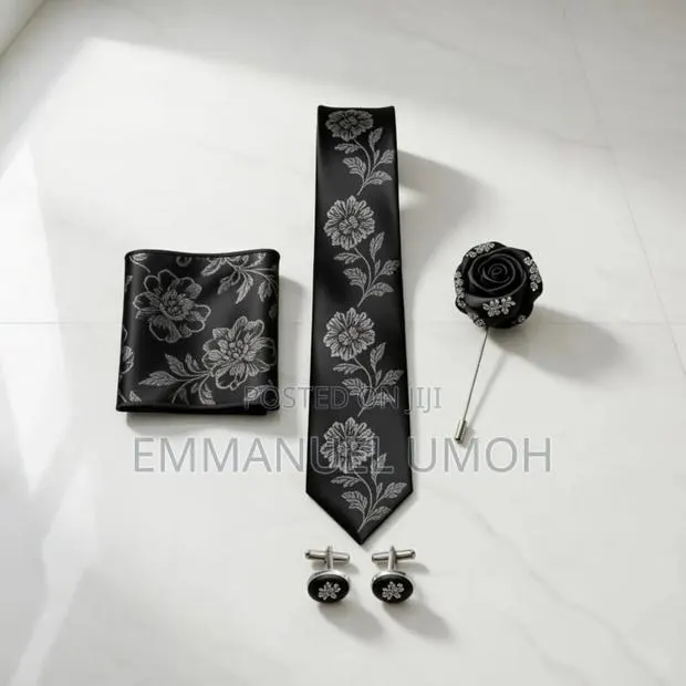 Flying Tie With Pocket Kerchief, Cufflinks and Brooch · Photo 1