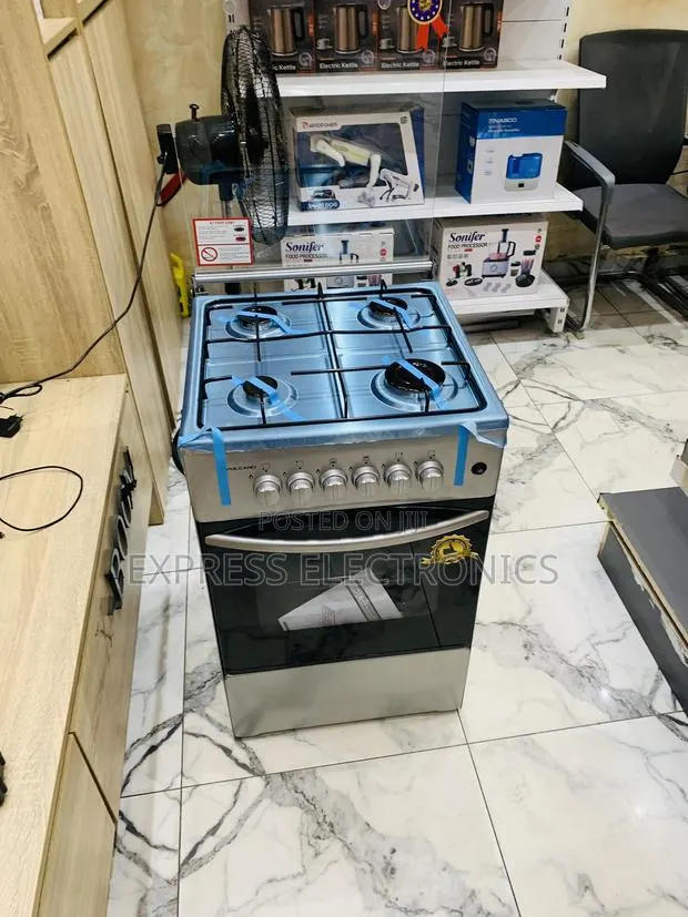 Ultra Modern Sleek Sliver 4b 50/50 Oven Cooker · Photo 1