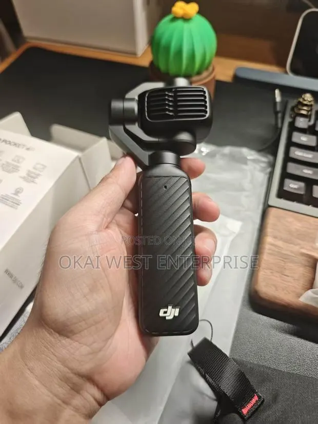 DJI Osmo Mobile 4 (Osmo 4) – Portable Smartphone Gimbal Stabilizer · Photo 2