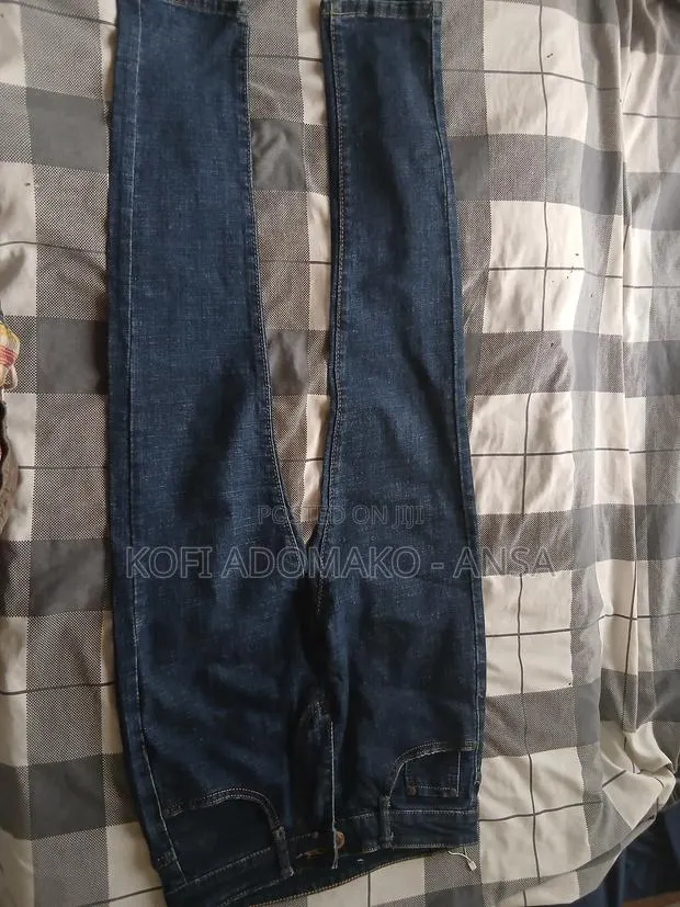 Diesel Jeans for Kids- Size 30 · Photo 4