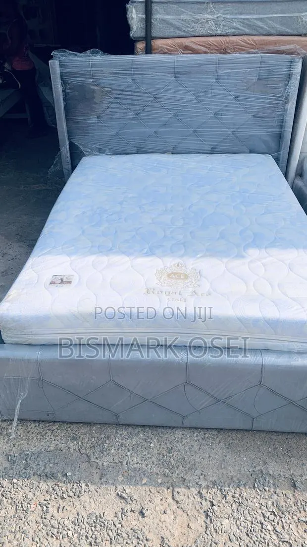 Quality Bed Frame · Photo 1