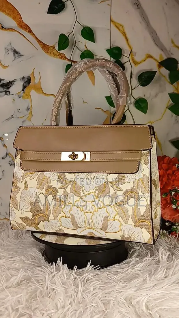 Ladies Bag · Photo 1