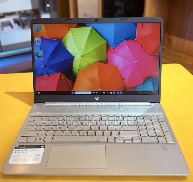 Laptop HP Pavilion 15 8GB Intel Core i5 SSD 256GB · Photo 1