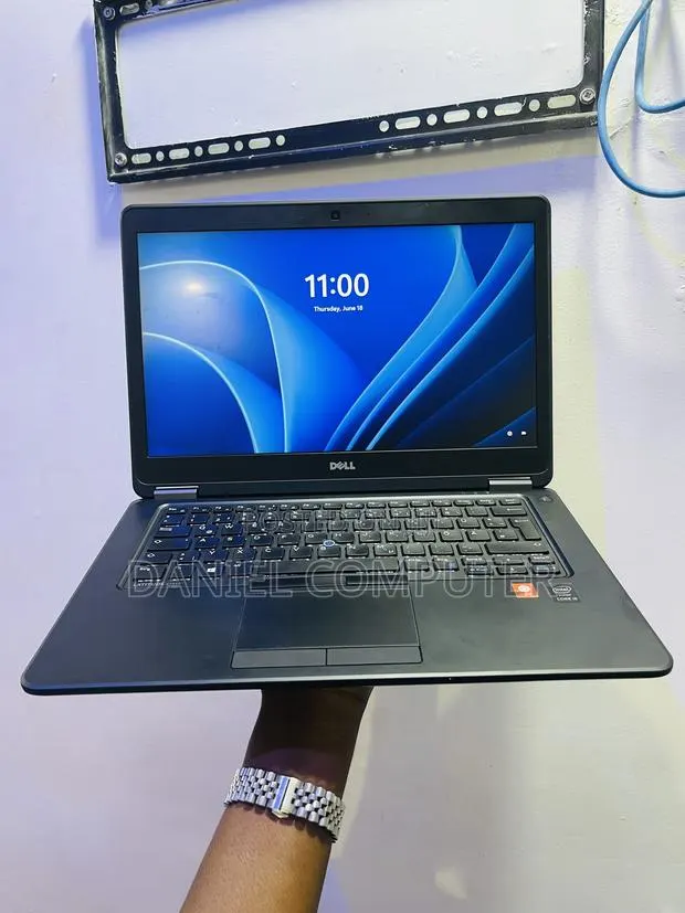 Laptop Dell Latitude E7450 8GB Intel Core i5 SSD 256GB · Photo 1