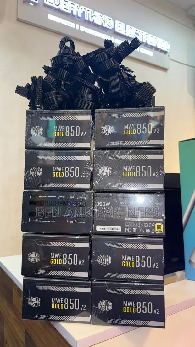 Cooler Master 850W, 80+ Gold, PCIE 5 / ATX 3.1Full Modular PSU · Photo 1