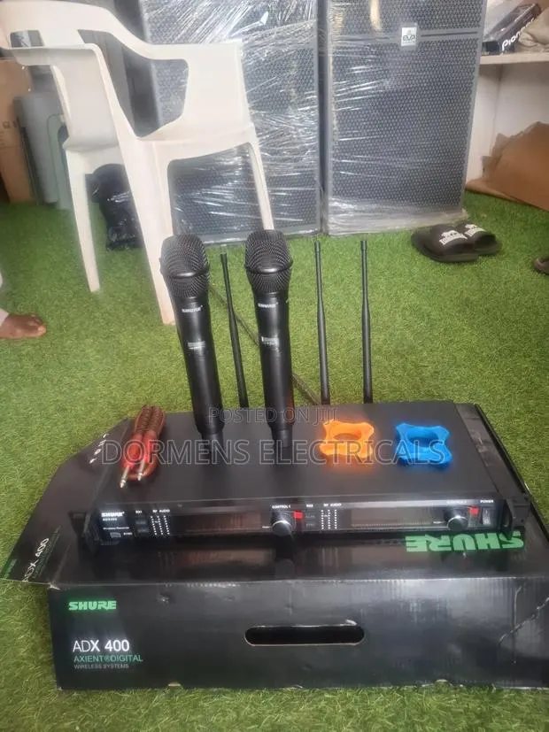 Shure Adx 400 Wireless Microphone · Photo 1