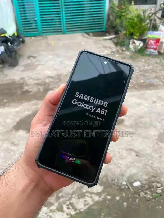 New Samsung Galaxy A51 128 GB Silver · Photo 1