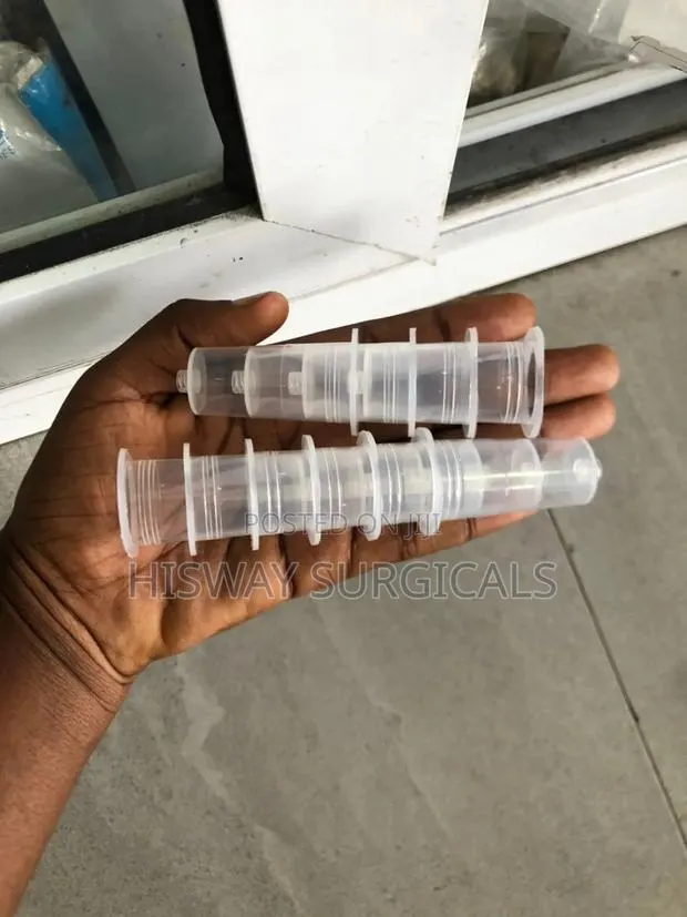 Needle/Syringe Holder · Photo 1