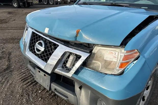 Nissan Frontier 2016 Blue · Photo 1