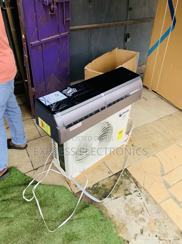 Ultra Modern Sleek 2.0hp Mirror Air Conditioner 2.0hp · Photo 1