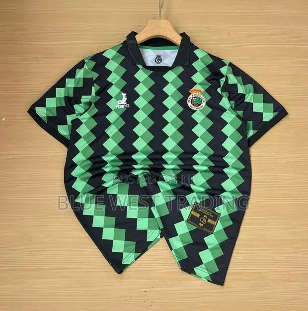 Racing Club 112th Anniversary Special Kit · Photo 1