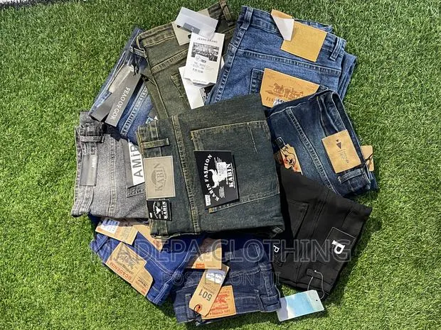 Quality Jeans Trousers · Photo 1