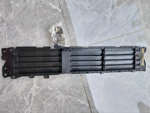 Honda CRV Shutter Grill Without Motor 2017,2018,2019,2020,2021,2022 · Photo 1