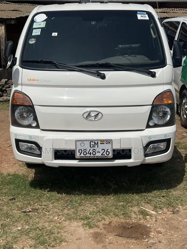 2017 Hyundai Porter 2 (H100) - Double Cab · Photo 1