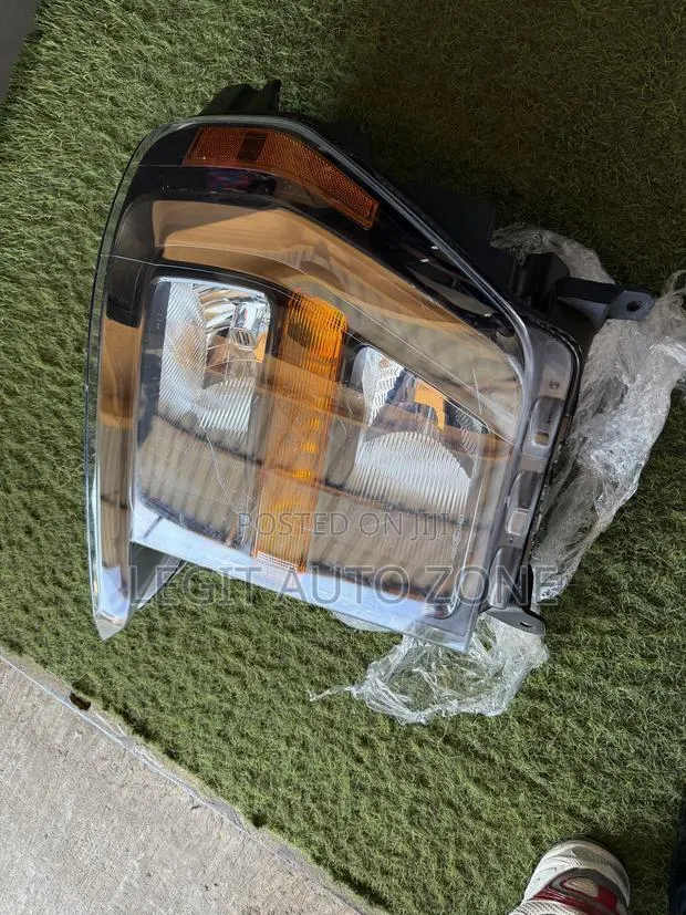 Ford F150 2022,2023,2024,2025, Headlight Normal · Photo 1