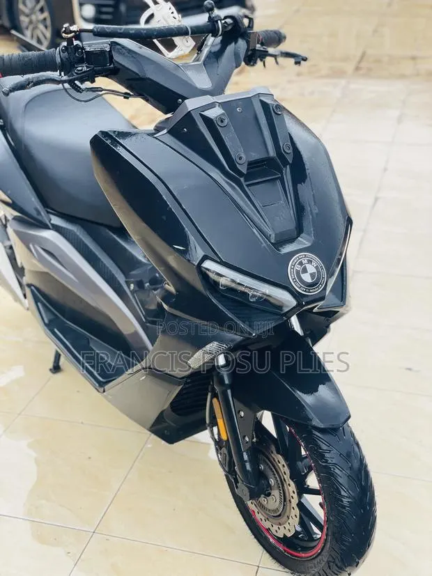 BMW Sport 2022 Black · Photo 1