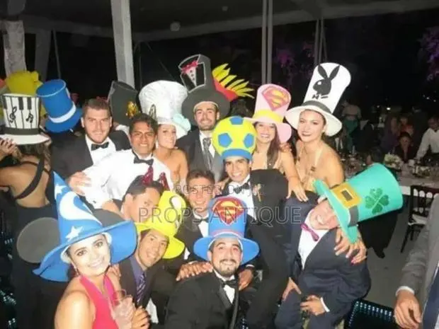 Crazy Hats Party · Photo 1