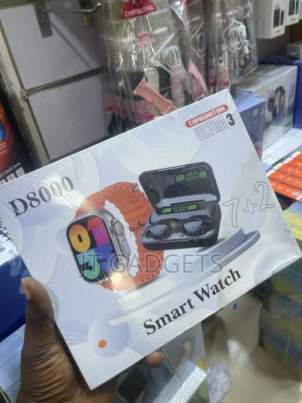 D8000 Ultra 3 Smart Watch + Wireless Earbuds Combo (7-in-2) · Photo 1