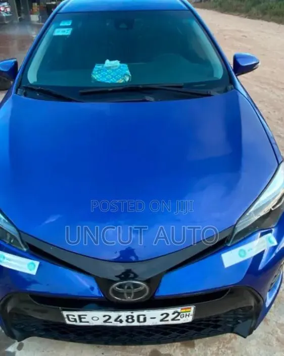 Toyota Corolla 2017 Blue · Photo 1