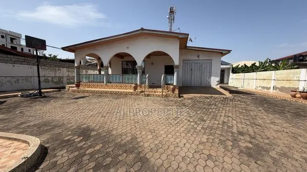 4bdrm House in Aj Properties, Spintex for sale · Photo 1