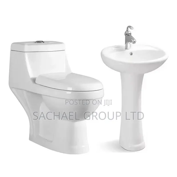 Beautiful Combined Wc With Basin · Photo 1