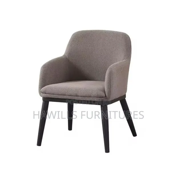 Accent Chair · Photo 1