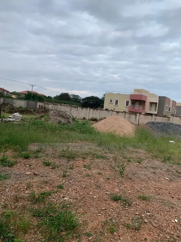 Two Plot Available at Sakumono · Photo 1