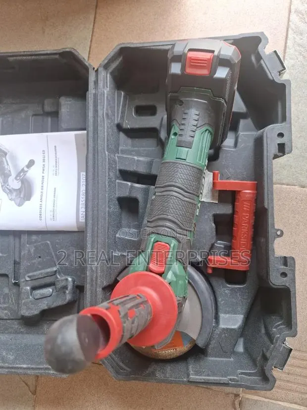 Parkside 20V Angle Grinder PWSA20-Li C3 W 2.0Ah Battery PAP20A1 · Photo 1