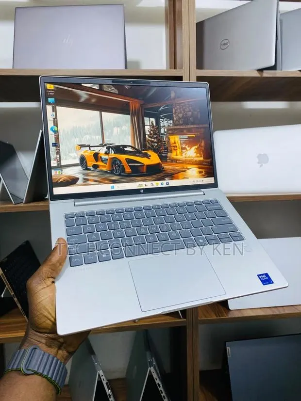 New Laptop HP ProBook 440 G10 8GB Intel Core Ultra 7 SSD 512GB · Photo 1