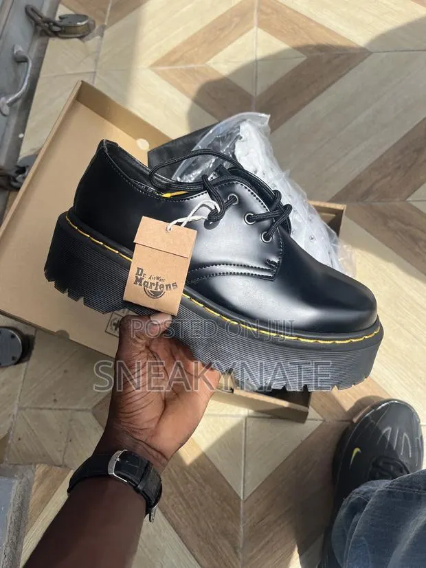 Dr. Martens Classic Men’S Fashion Shoe · Photo 1