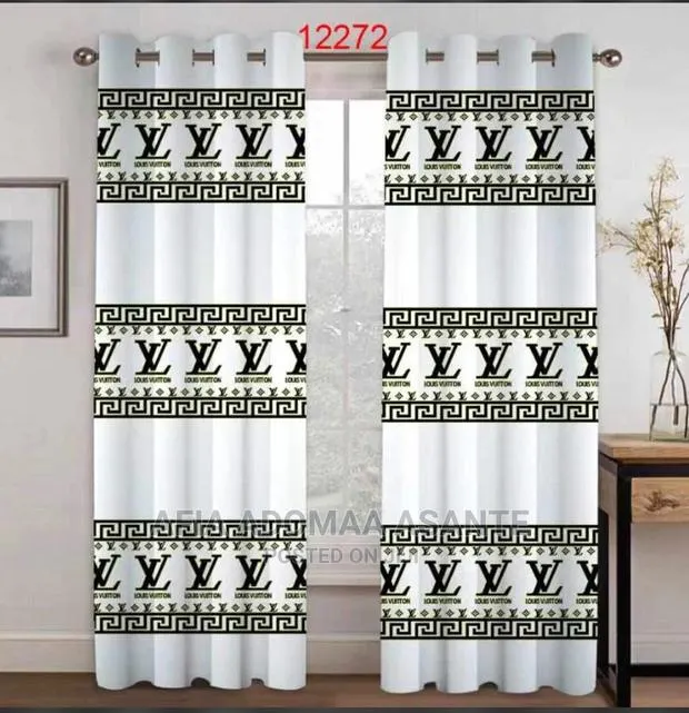 Beautiful Curtains · Photo 1