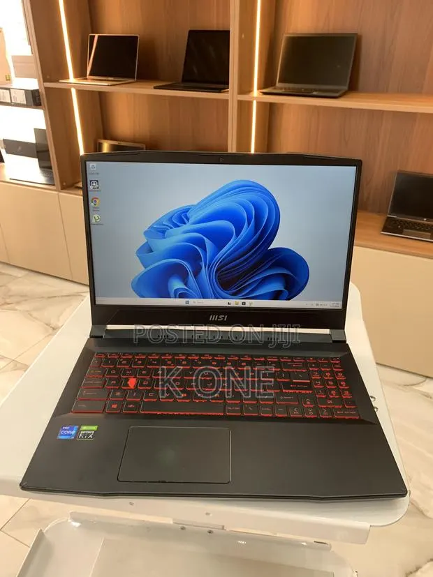 Laptop MSI 16GB Intel Core i7 HDD+SSD 1T · Photo 1