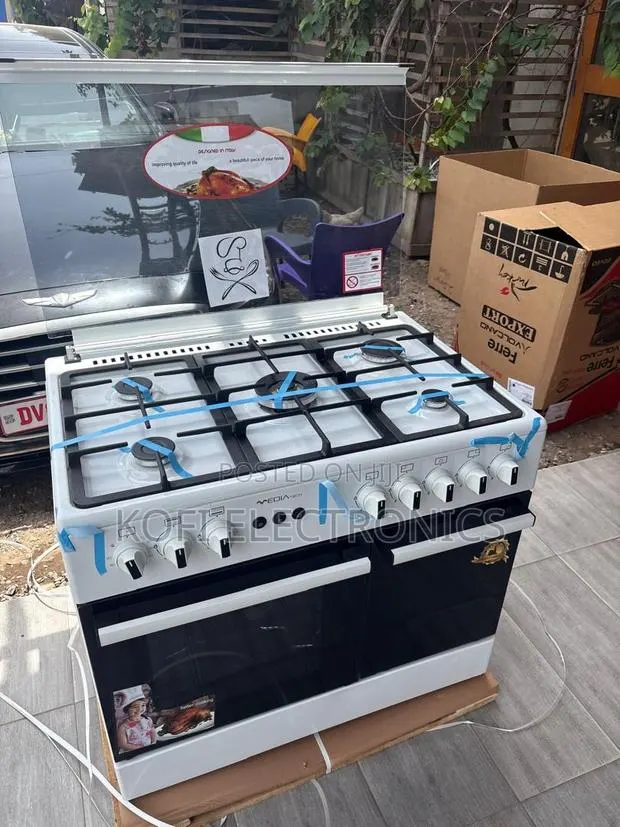 Mediatech 60x90 White Cooker Stylish and Efficient Kitchen Appliance · Photo 1